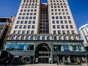 1547 Acquires a Milwaukee Carrier Hotel (324 E Wisconsin)