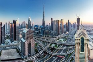 AWS and e& sign $1bn cloud agreement