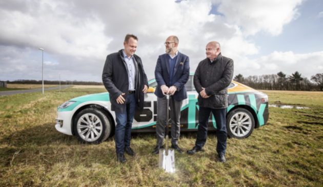Present for the Groundbreaking Ceremony were Jesper Frost Rasmussen, Mayor of Esbjerg Kommune, Peder Nærbø, founder and chairman of Bulk Infrastructure and Karsten Rieder, commercial manager at Bus...