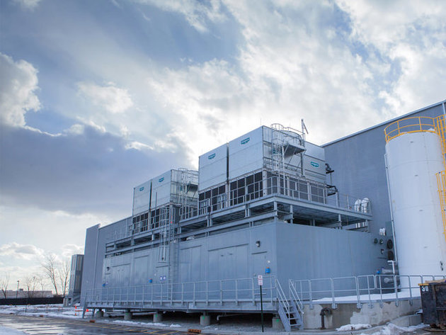 The cooling plant features evaporative condensing units and can useair- and water-side economization with variable speed CRAHs. CoreSite is able to use economization for about two-thirds of the yea...