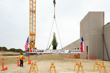 CyrusOne Completes Structural Topping-out of New Texas Data Center
