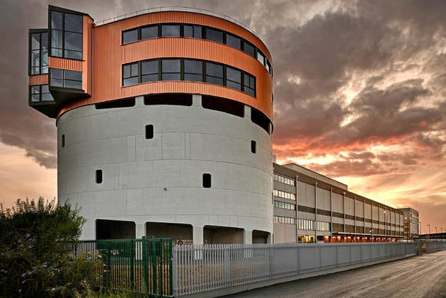 Data Center is located at 110 Avenue du Général Leclerc in Pantin
