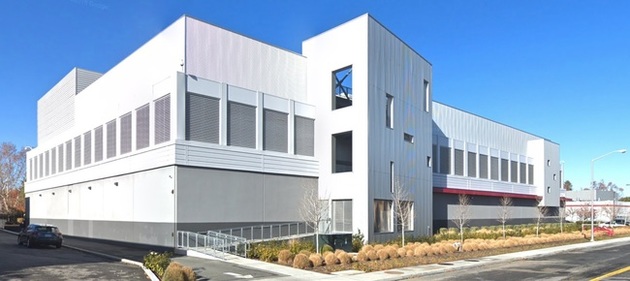 EQIX SV17 is in the background