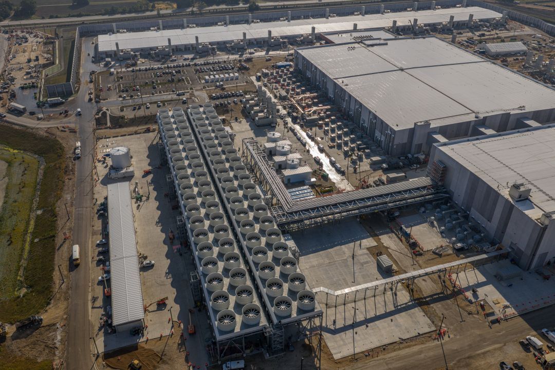 [Microsoft](https://baxtel.com/data-centers/microsoft-azure) is extending the useful life of its data centers and office buildings to 25 years from 15, effective ![blogs.microsoft.com](/rails/activ...