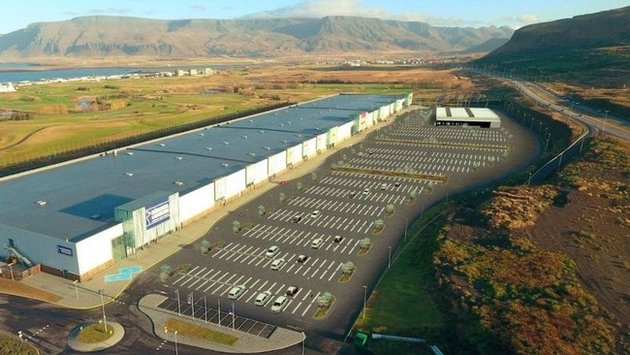 Opin Kerfi's facility is the smaller building on the right