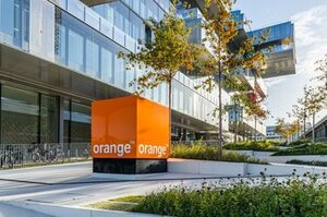 Orange signs new 15-year PPA in France