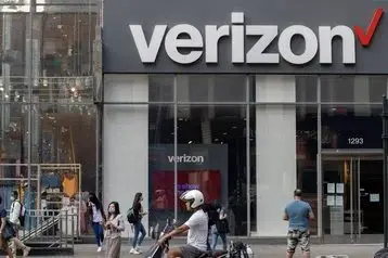 Verizon has signed a $1 billion dark fibre agreement with Google to connect the hyperscaler's data centres, CEO Dan Schulman confirmed. Speaking during the company's Q2 earnings call, Schulman said...
