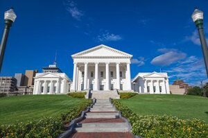 Virginia Governor Vetoes Bipartisan Data Center Oversight Bill