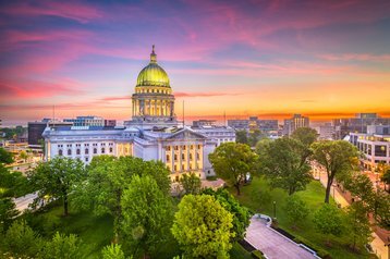Wisconsin State Assembly Passes Bill Creating New Rate Class for Data Centers