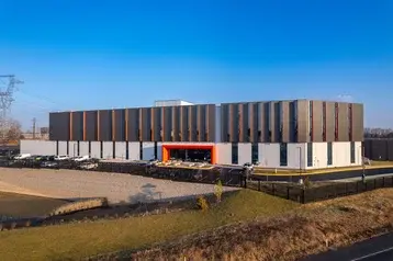 Yondr Group and JK Land Holdings have secured $715 million through a private offering of 6.875 percent senior secured notes due 2031 to finance the development of their Virginia data center campus....